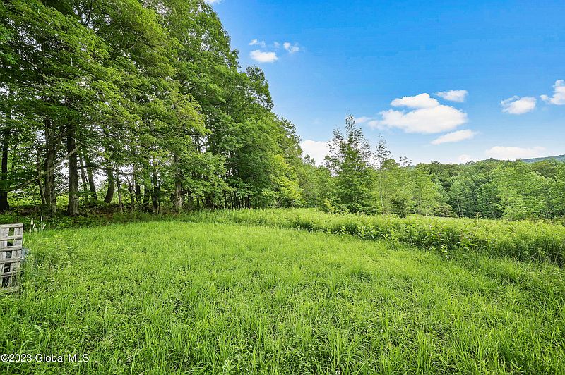 2nd image of 175 Whitetail Mountain Road