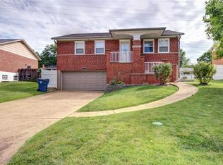 9210 Lemona Dr, Saint Louis, MO 63123