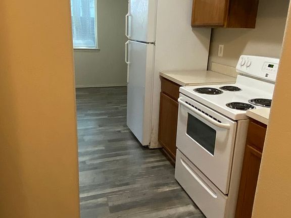 4th image of 131-137 37th Ave SE #135