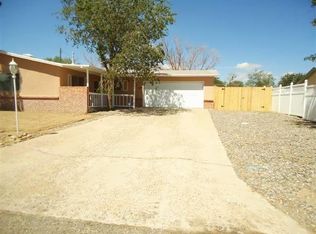 2205 Grande Blvd SE, Rio Rancho, NM 87124