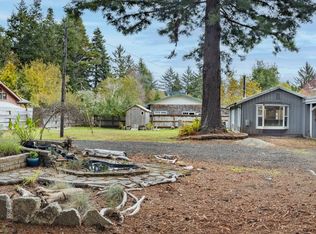 734 Michigan Ave, Bandon, OR 97411