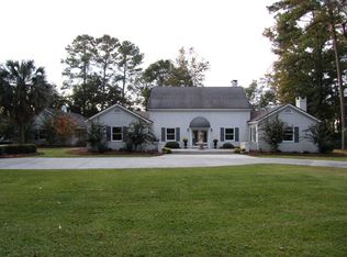 2 Mulberry Bluff Dr, Savannah, GA 31406