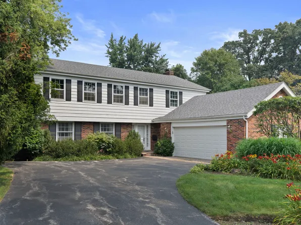 1458 Berkley Ct, Deerfield, IL 60015