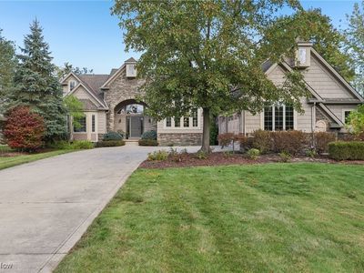 38655 Pettibone Rd, Solon, OH, 44139