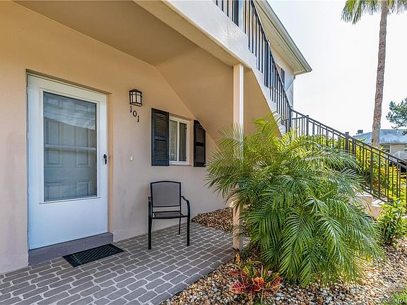 3rd image of 16 Beach Ln APT 101