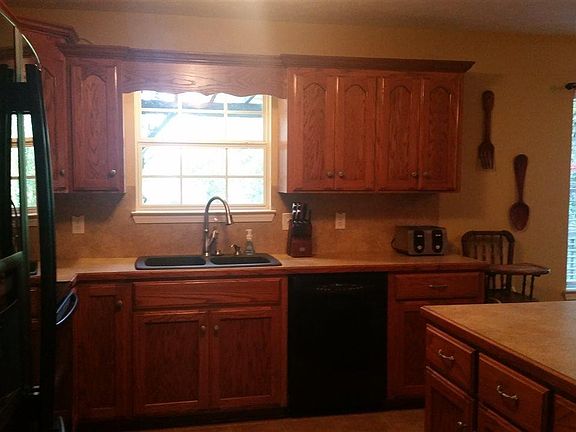 5th image of 36 Dove Ln