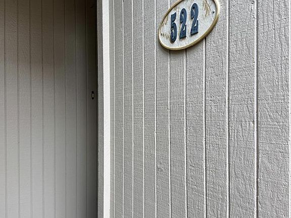 3rd image of 522 Lancaster Ln