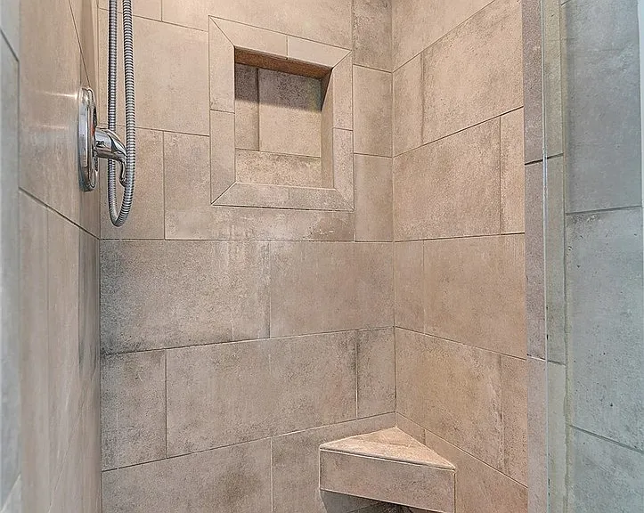 2044 W Spruce Ave — Photo 28