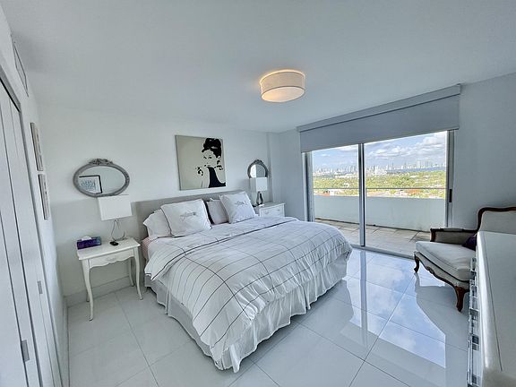 2nd image of 5161 Collins Ave #1718-1