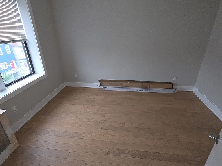 82 Lexington Ave #3 — Photo 7