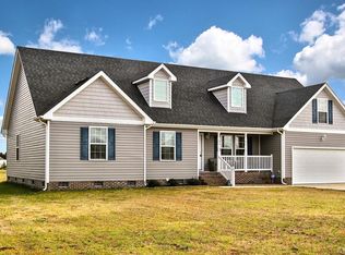 101 Dustin Ln, Moyock, NC 27958