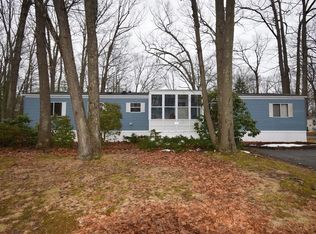 75 Cynthia Cir, Seabrook, NH 03874