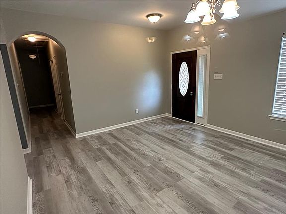 5th image of 554 Cedar Branch Dr