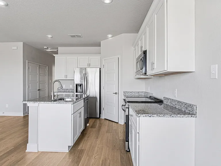 7146 Magnolia Vlg #201 — Photo 28