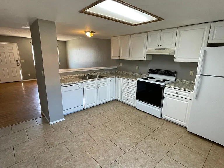 1812 Monterey Rd #C — Photo 2
