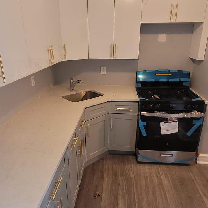 1st image of 222 Broadway #B2