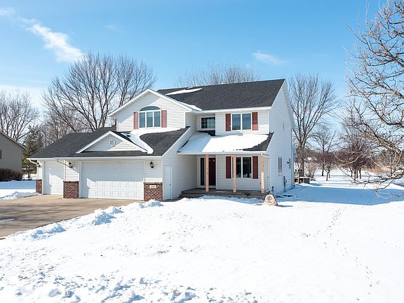 2nd image of 500 Chatfield Ln