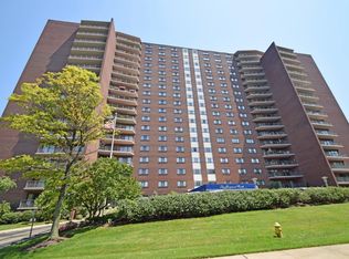 5300 Hamilton Ave, Cincinnati, OH 45224