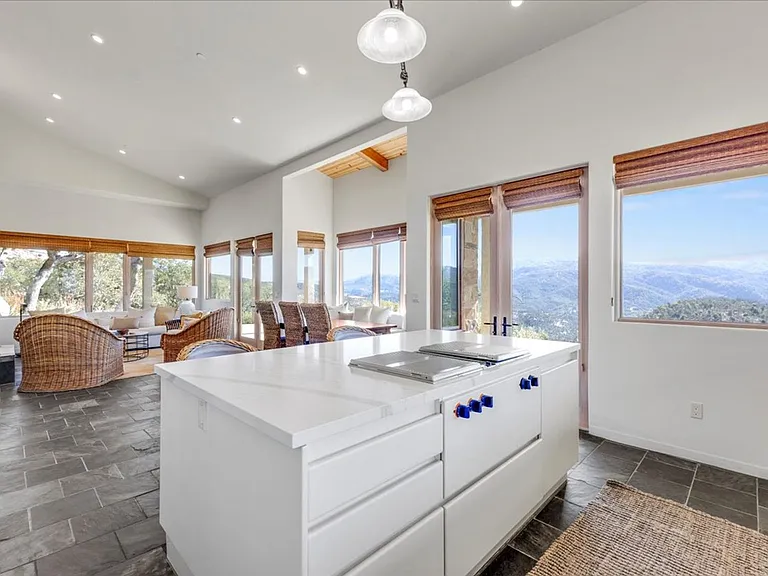 38 Asoleado Dr — Photo 19