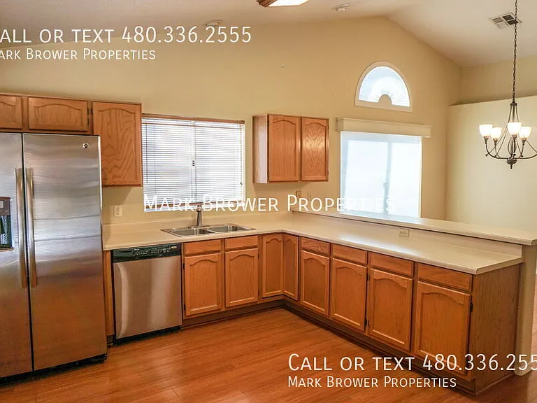 3641 W Linda Ln — Photo 8