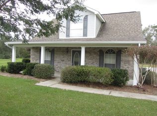 13 Timaquana Dr, Picayune, MS 39466