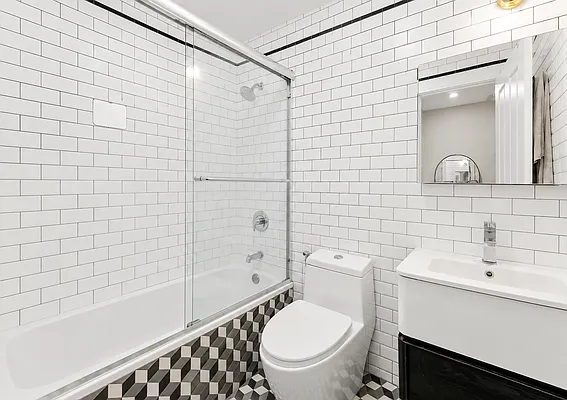 Bathroom, photo 2