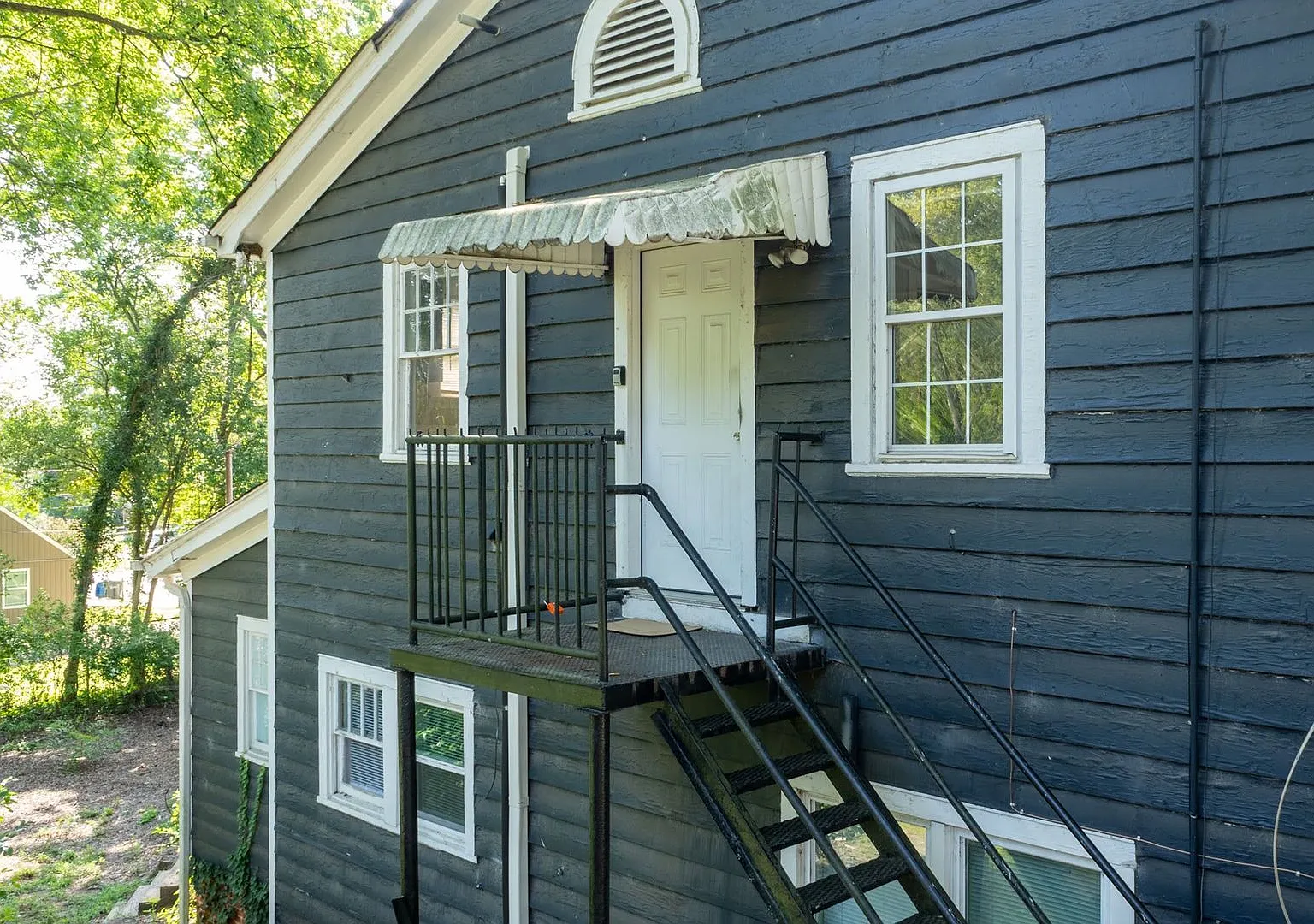 Two Bedroom Home! — Photo 4