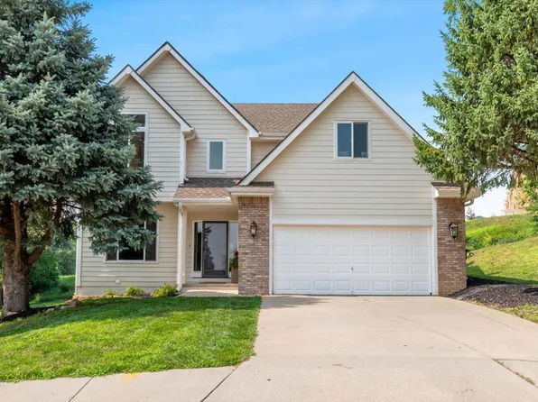 130 Arbor Cir, Council Bluffs, IA 51503