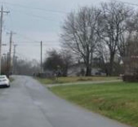 Exterior Neighborhood (street photo)