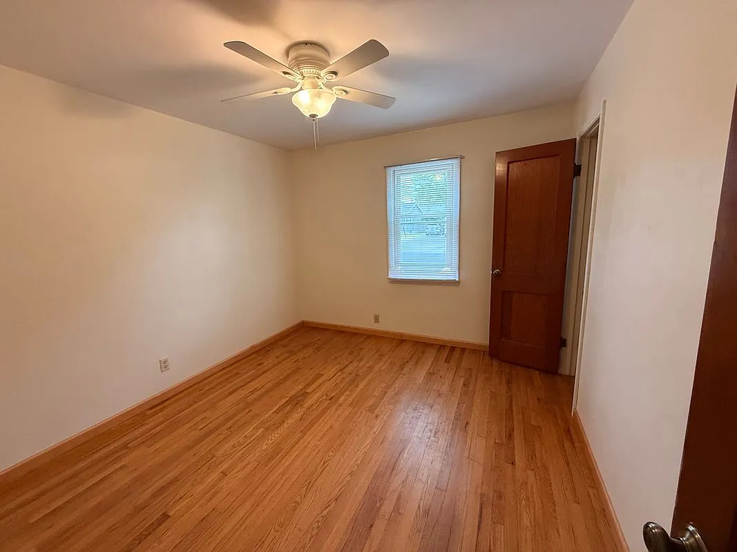 2 bed, 1.0 bath, 804 sqft, $2,150 — Photo 4