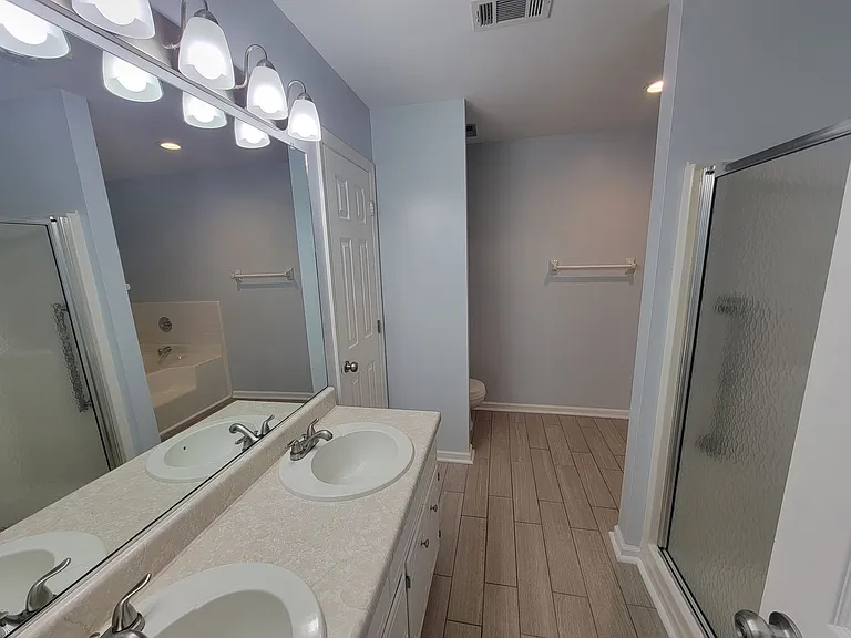2910 Pointewest Dr — Photo 17