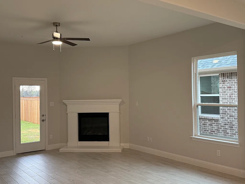 Building Photo - 513 Parrino Pkwy