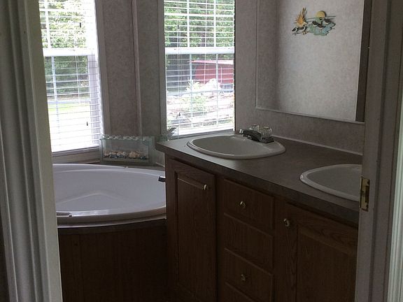 2nd image of 1245 Old Orchard Dr