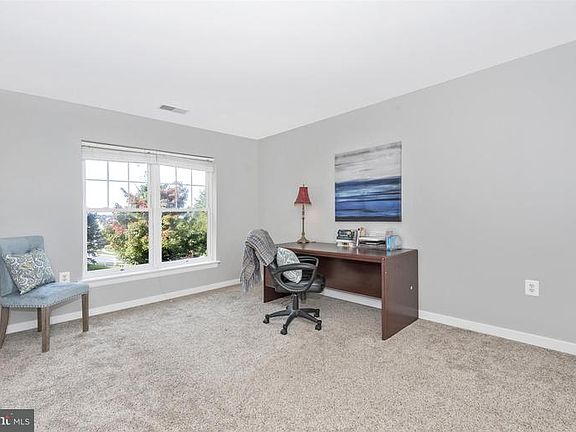 4th image of 11863 Hart Glen Ct