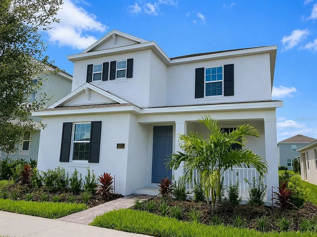 4 bed, 3.0 bath, 2012 sqft, $3,500 — Photo 1