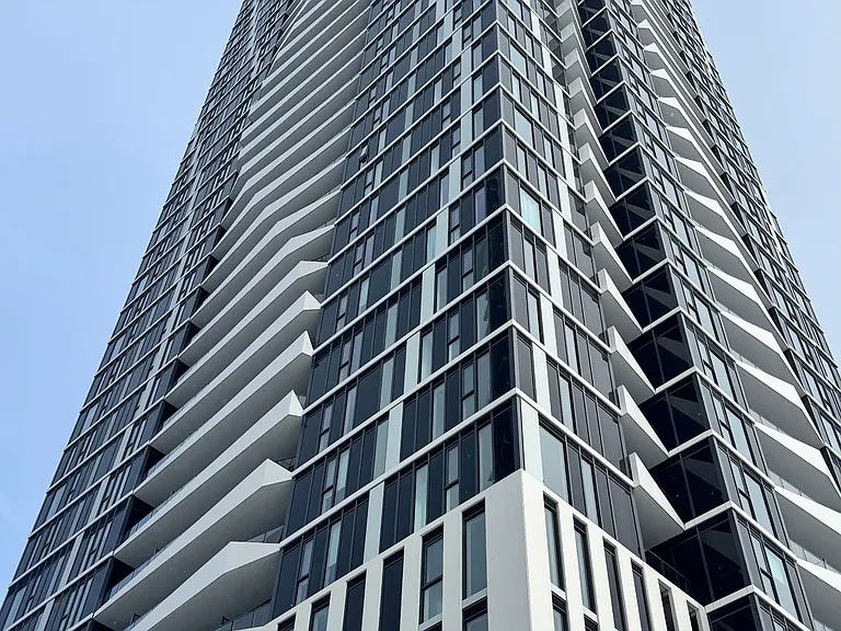25 Wellington St S #3305 — Photo 1