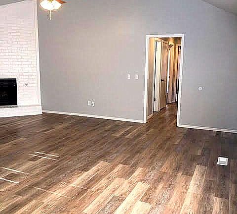 Living area with Fireplace