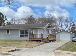 1708 7th St SW, Willmar, MN 56201