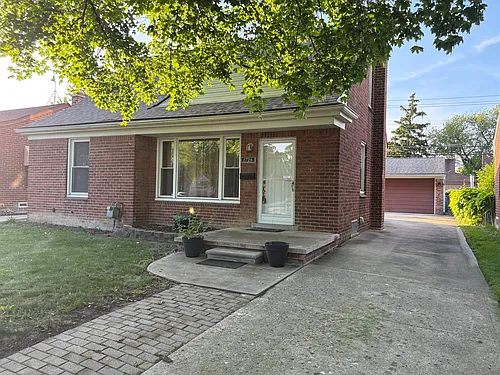 1726 Moran Ave Photo 1