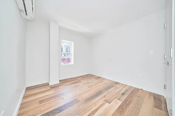 Rented by Living New York | media 9