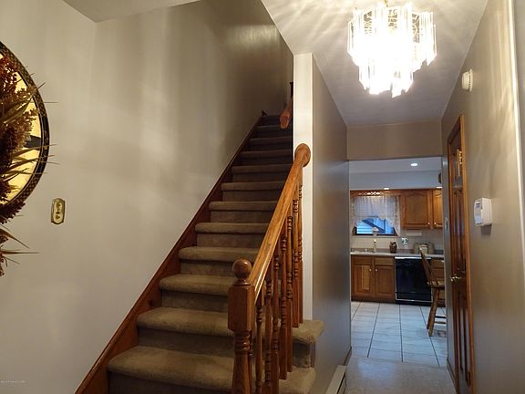 3rd image of 14 S Goodwin Ave