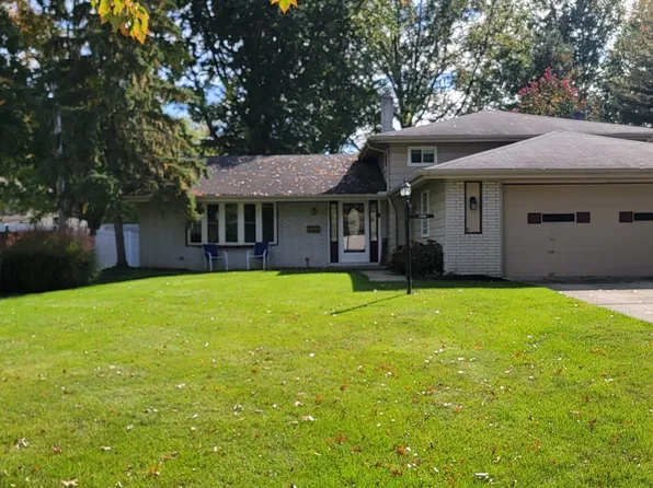27407 Blossom Blvd, North Olmsted, OH 44070