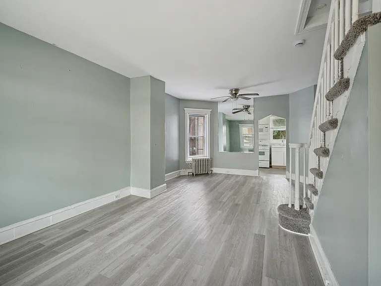 228 N Edgewood St #A — Photo 8