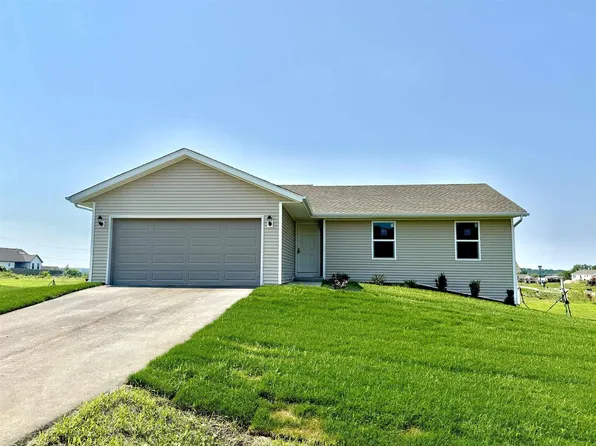 708 East Maple Beach Drive, Edgerton, WI 53534