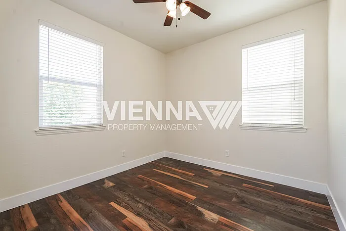 3217 Village Center Dr — Photo 8