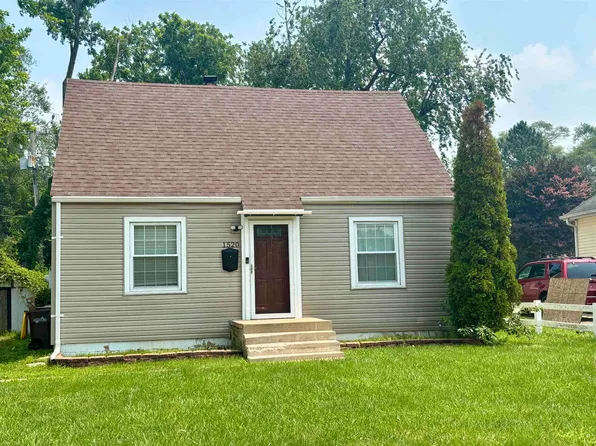 1520 Log Cabin Ave, Rockford, IL 61108