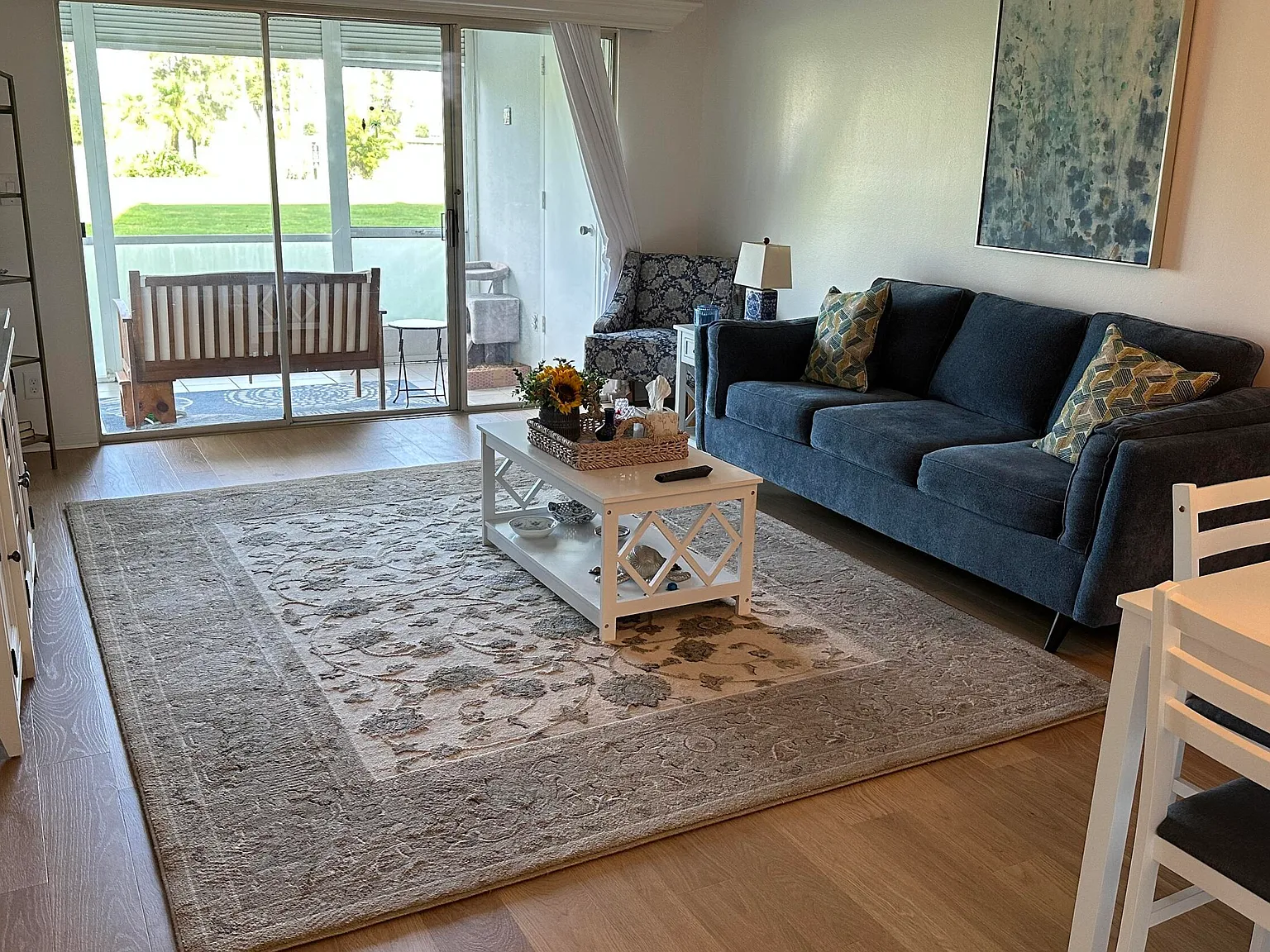 1 bed, 1.5 bath, 986 sqft, $1,900 — Photo 1