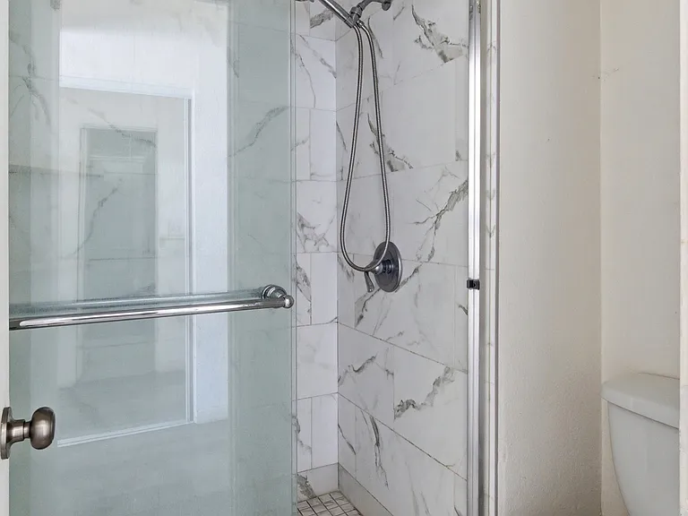 6872 Lampson Ave — Photo 14
