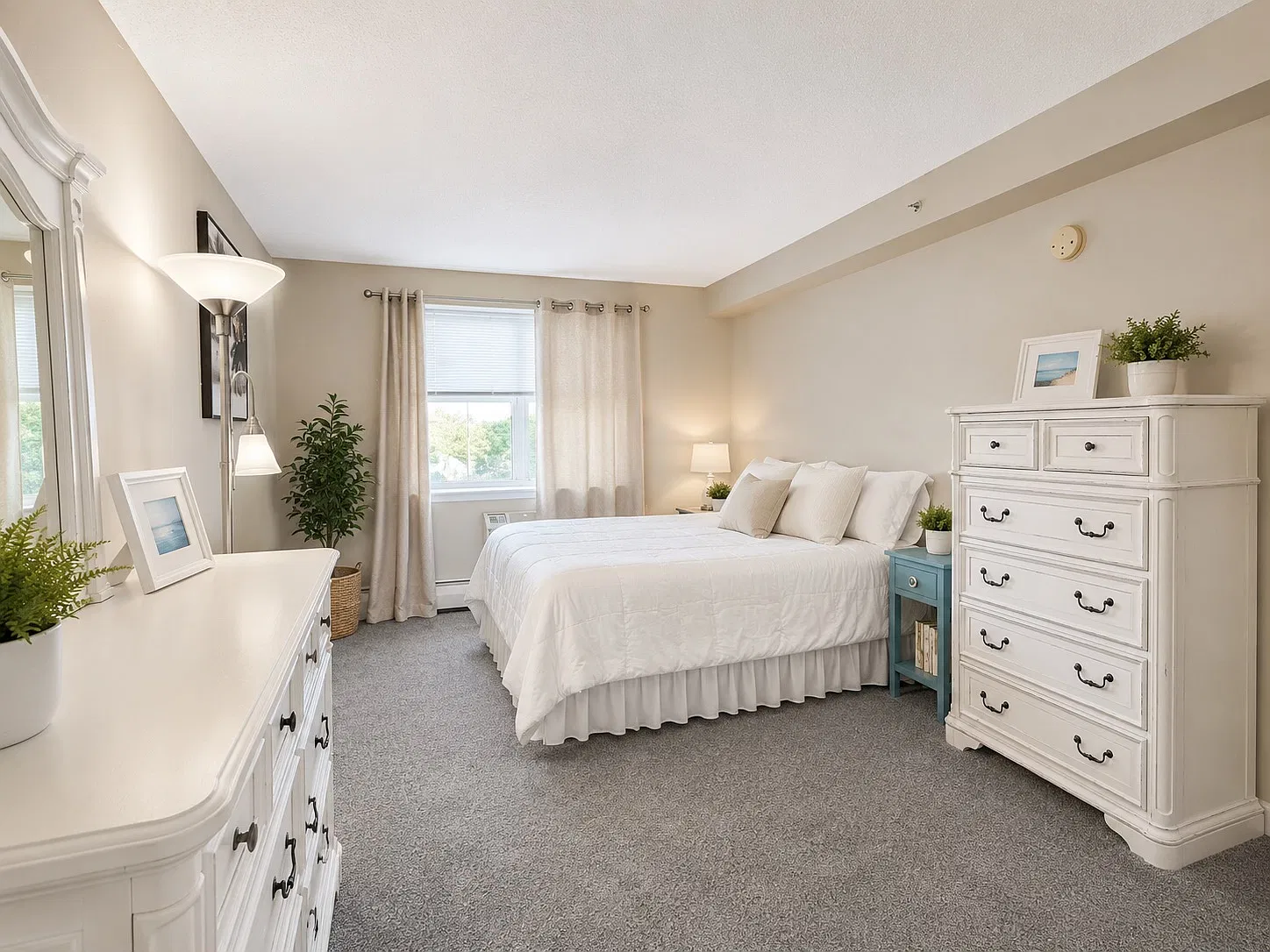1 bed, 650 sqft, $2,400 — Photo 3