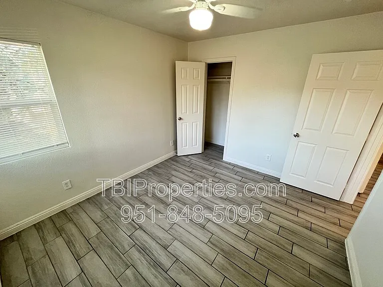 848 W 29th St — Photo 17